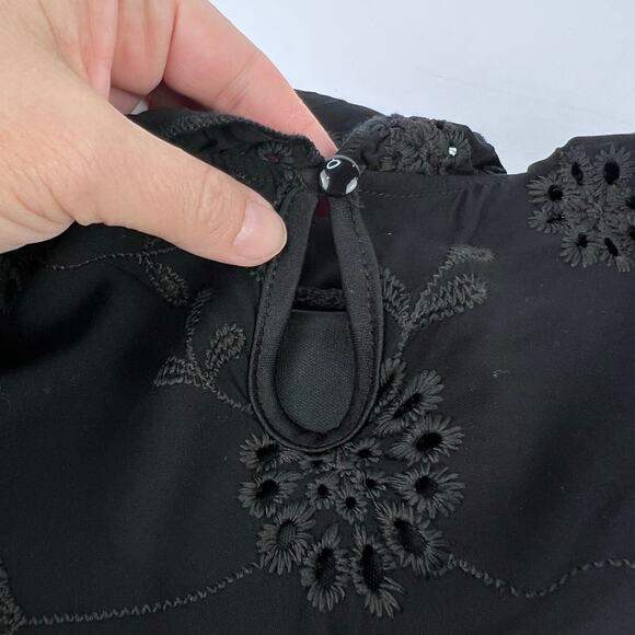 Luna Rae Black EMBROIDERED Floral FLUTTER SLEEVE Women's Blouse XL - Picture 5 of 11